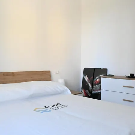 F010 - Torrette Di Fano, Nuovo Trilocale Con Wi-fi, Aria Condizionata E Terrazzo *