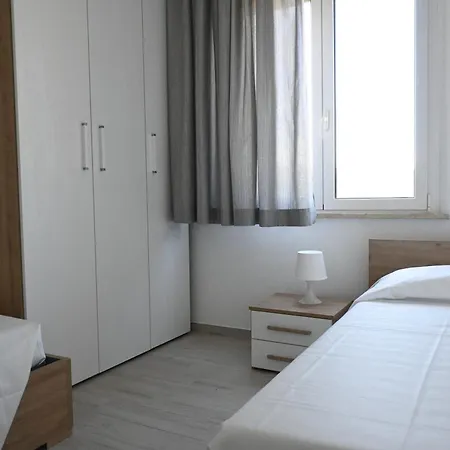 F010 - Torrette Di Fano, Nuovo Trilocale Con Wi-fi, Aria Condizionata E Terrazzo * Fano (Pesaro and Urbino)